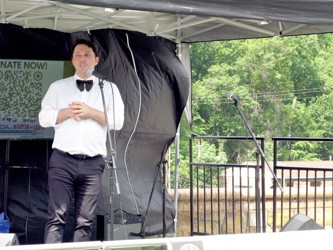 The Very Best of Dean Martin - The Show