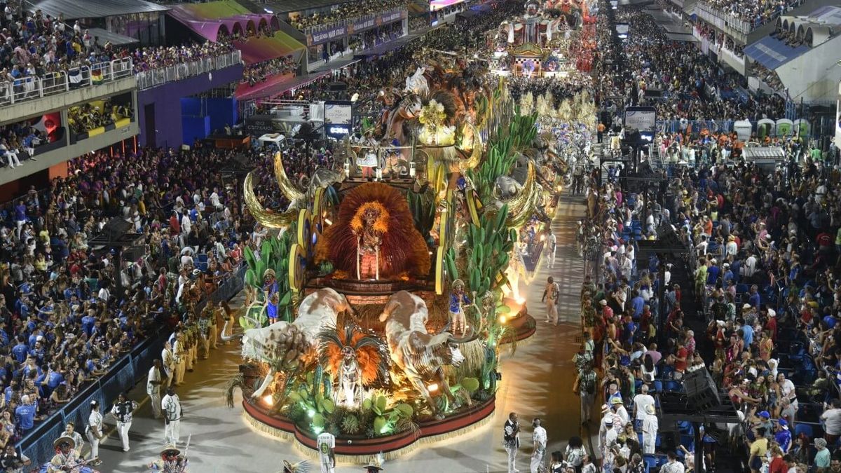 Fiesta En El Rio