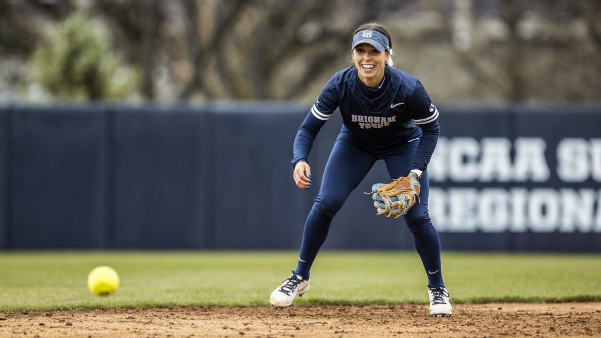 Parking Cal State Bakersfield Roadrunners at Hawaii Womens Basketball
