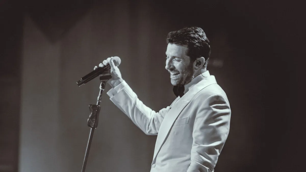 Brett Eldredge in Detroit