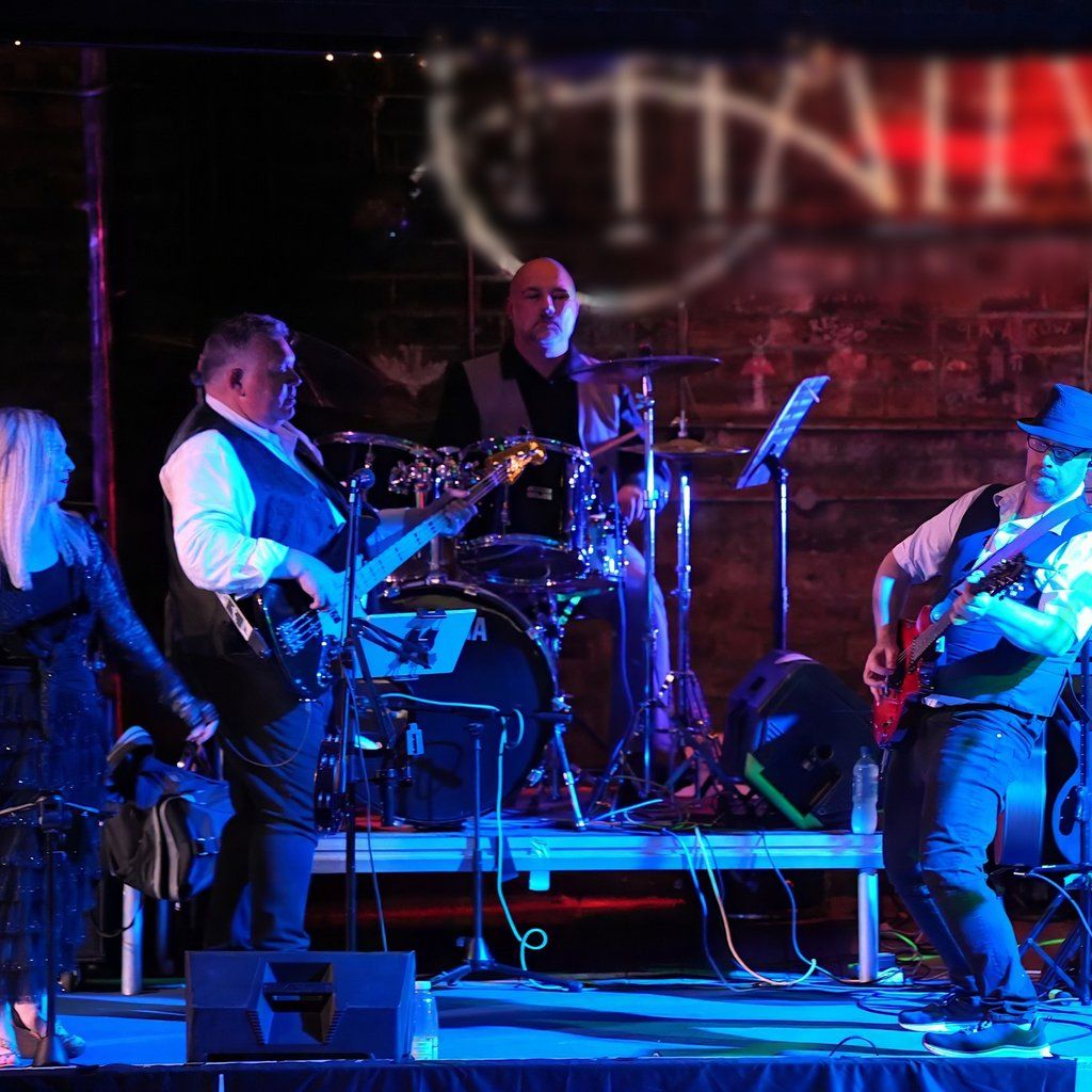 The Chain Fleetwood Mac Tribute at Styx, Kirkcaldy