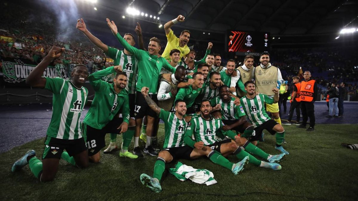 Real Oviedo vs Real Betis Balompi\u00e9 Tickets