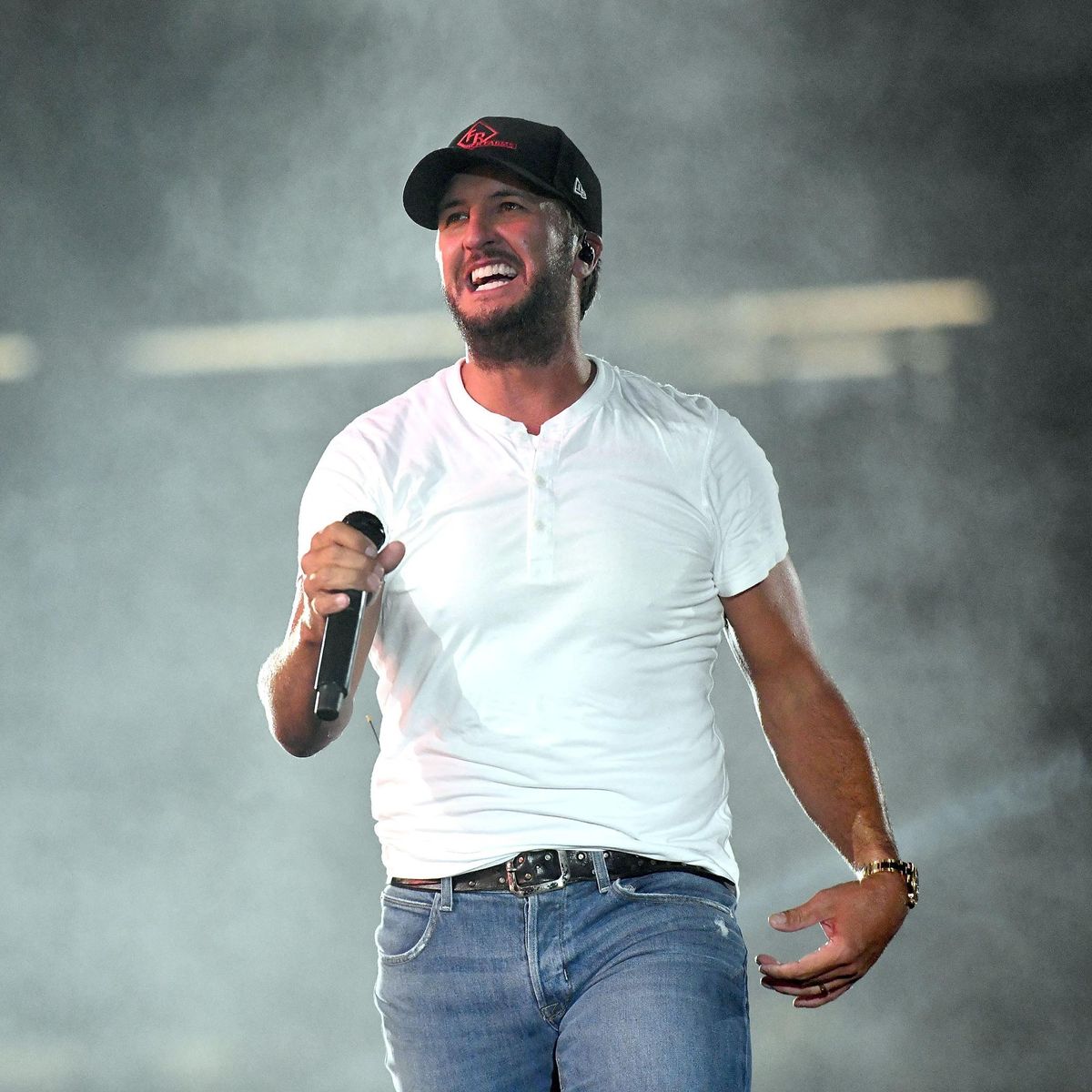 Luke Bryan with Drew Baldridge, Raelynn and Karley Scott Collins