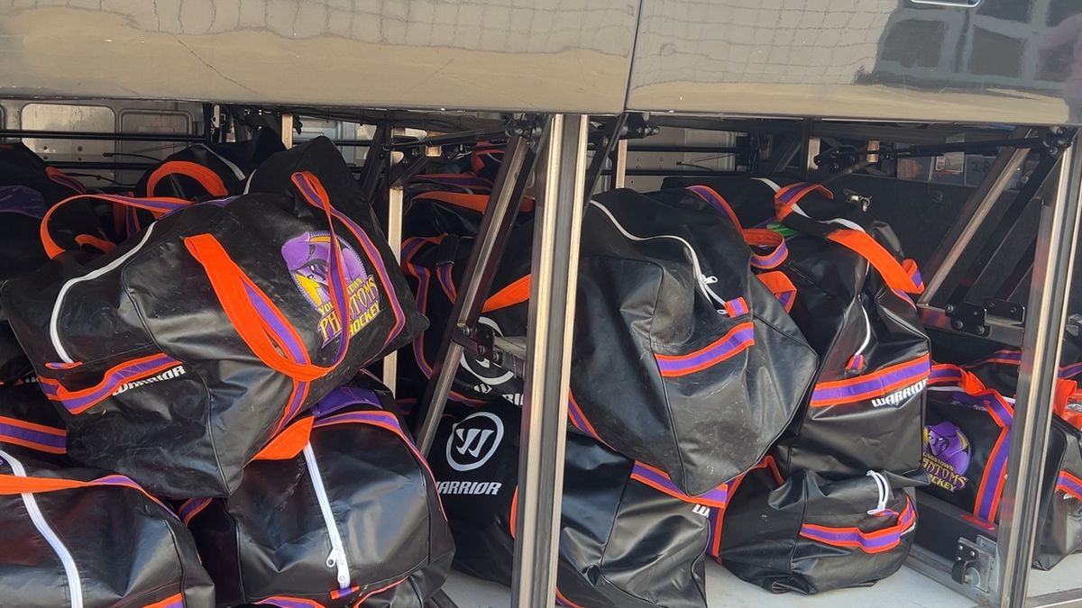 Parking Tri-City Storm at Youngstown Phantoms