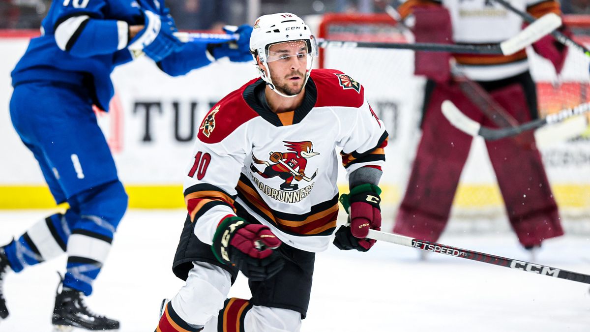 Parking Colorado Eagles at Tucson Roadrunners