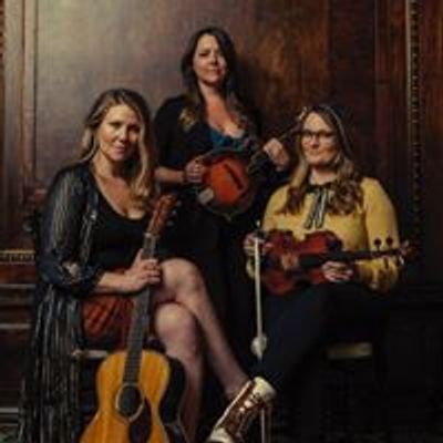 Della Mae