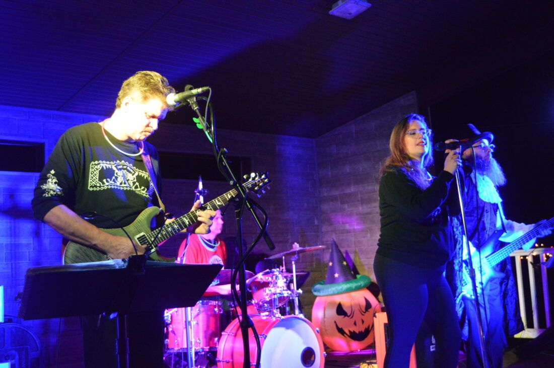 Parking Rock and Pop Guitar Night