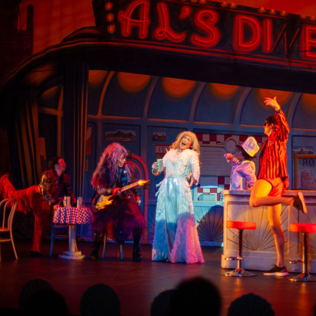 Hasty Pudding Theatricals: Salooney Tunes