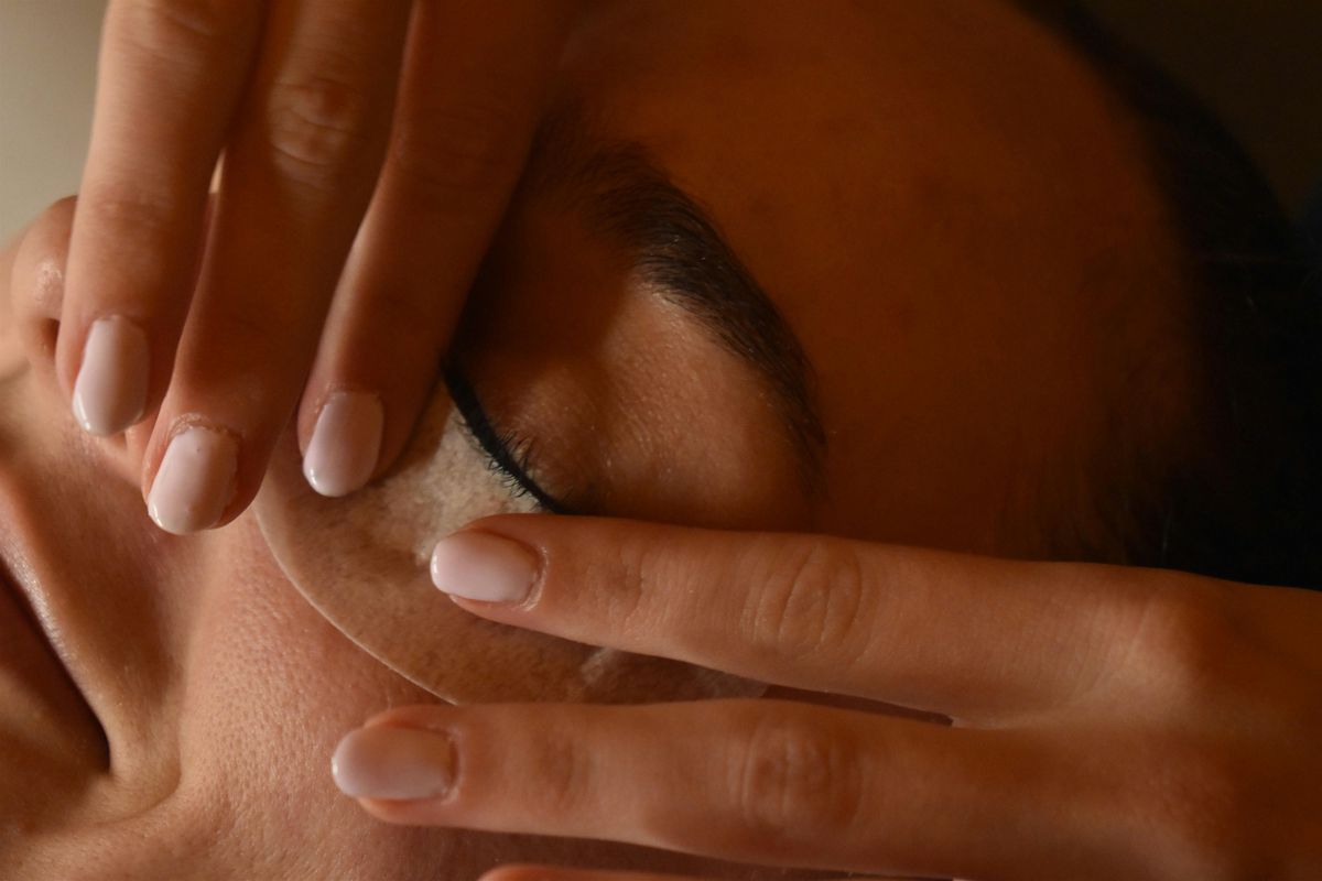 Jan Classic Lash Extension Certification*