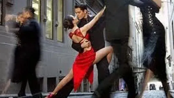 FREE Sundays Argentine Tango Dance Lessons.Text Required before at: 512-296-5678