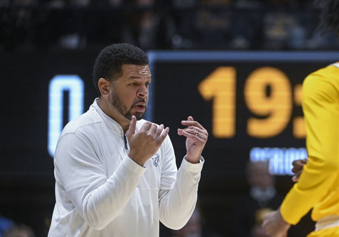 Villanova Wildcats at West Virginia Mountaineers Womens Basketball at West Virginia University Coliseum