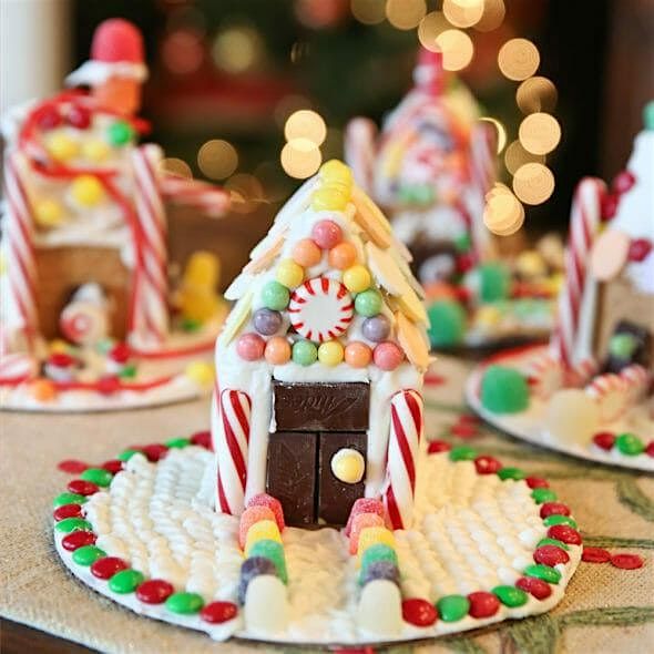 Teen Gingerbread Houses