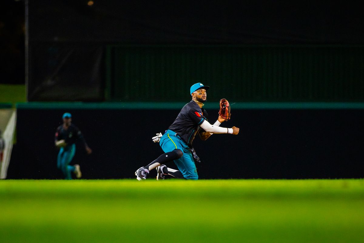 Tri-City Valley Cats at Mississippi Mud Monsters at Trustmark Park