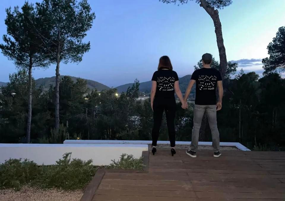 DJ-couple I + I (One Plus One) goes \u2018LOCO local\u2019 @Caf\u00e9 Vredeplein Aalst