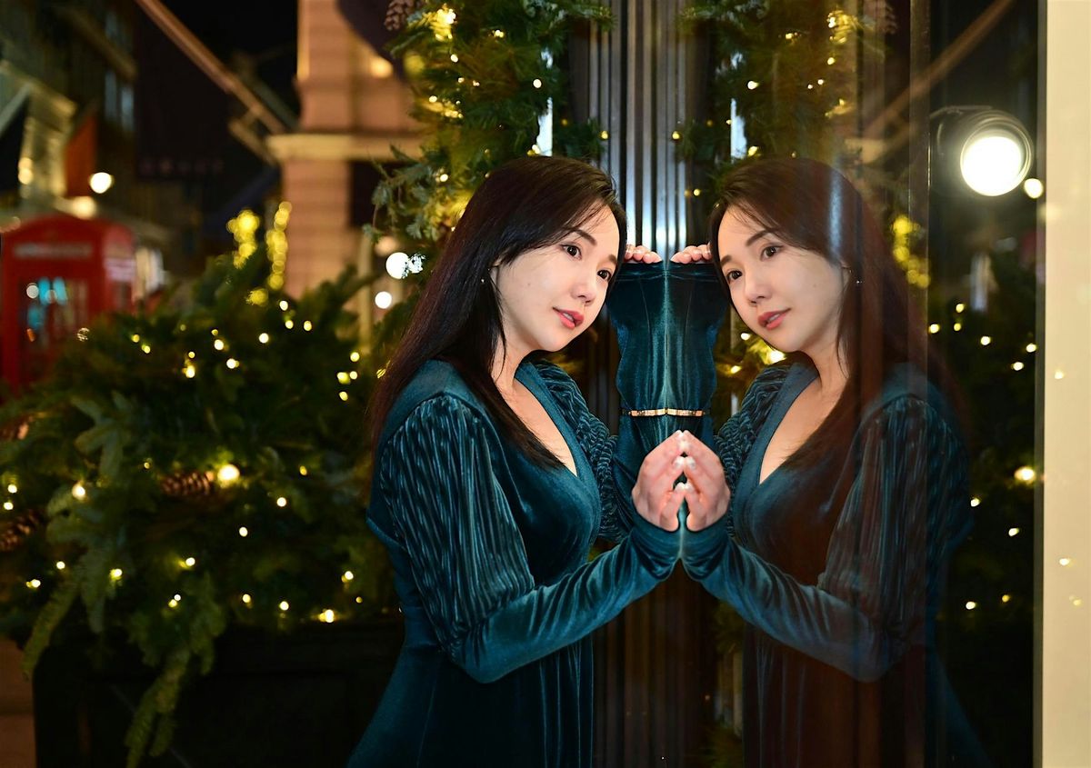 Private Christmas Lights Photoshoot in London