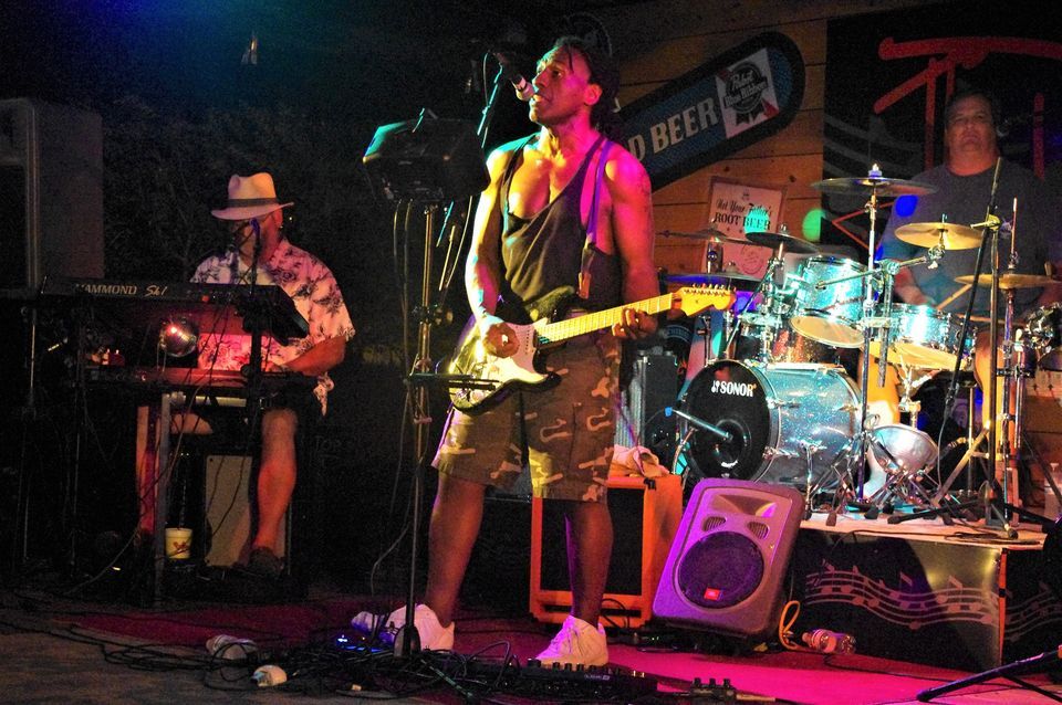 MikeMickXer Wild Wing Cafe (7900 Brier Creek Parkway, Raleigh, NC