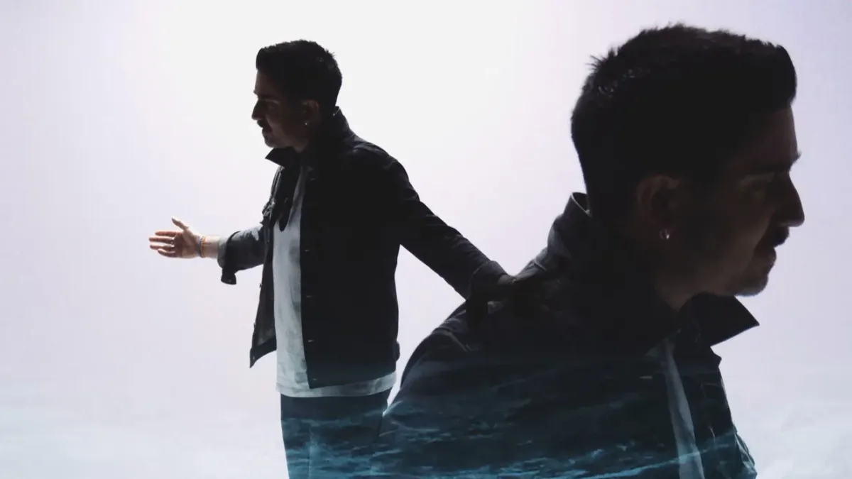 Alex Ubago in Monterrey