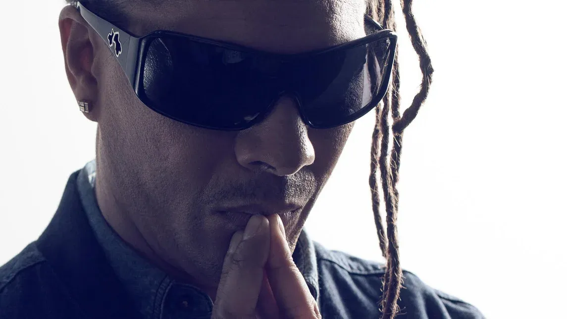 Roni Size, Kenny Ken, Rufus, DJ Brockie, MC Moose in Greater London
