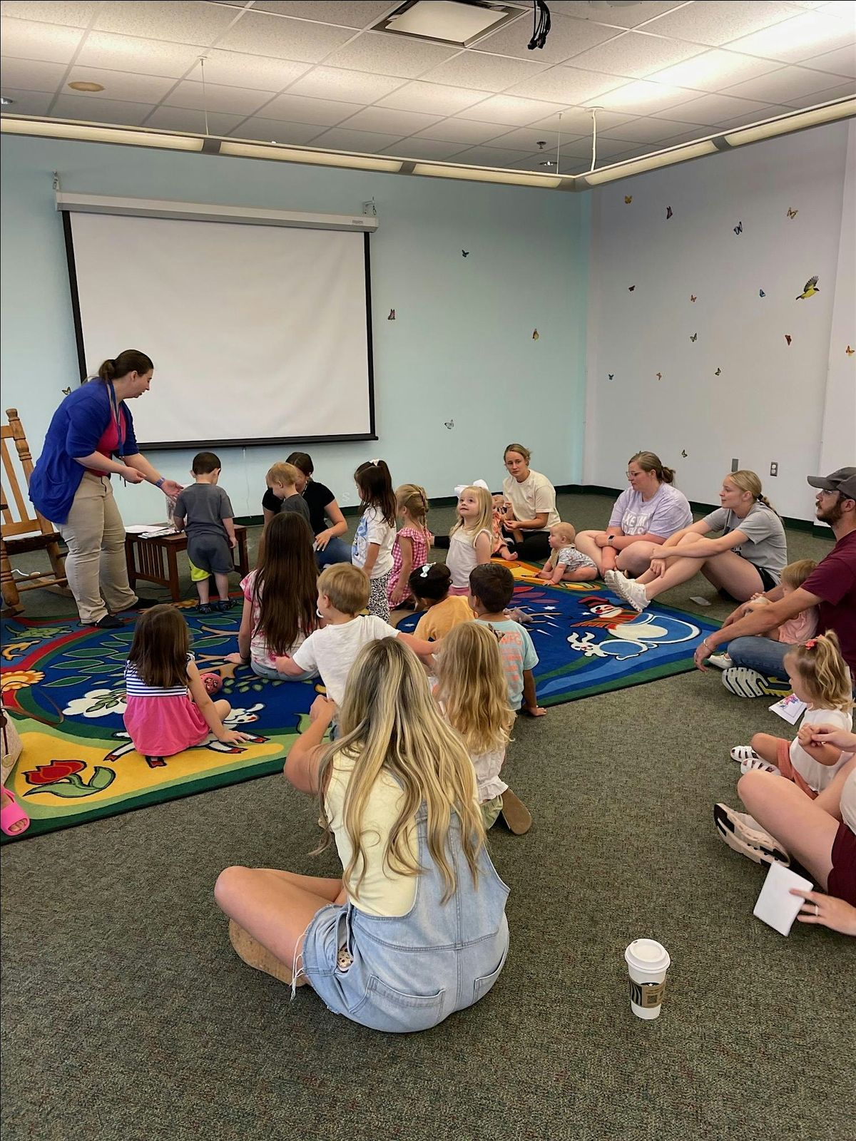 Bookworms-in-training lapsit