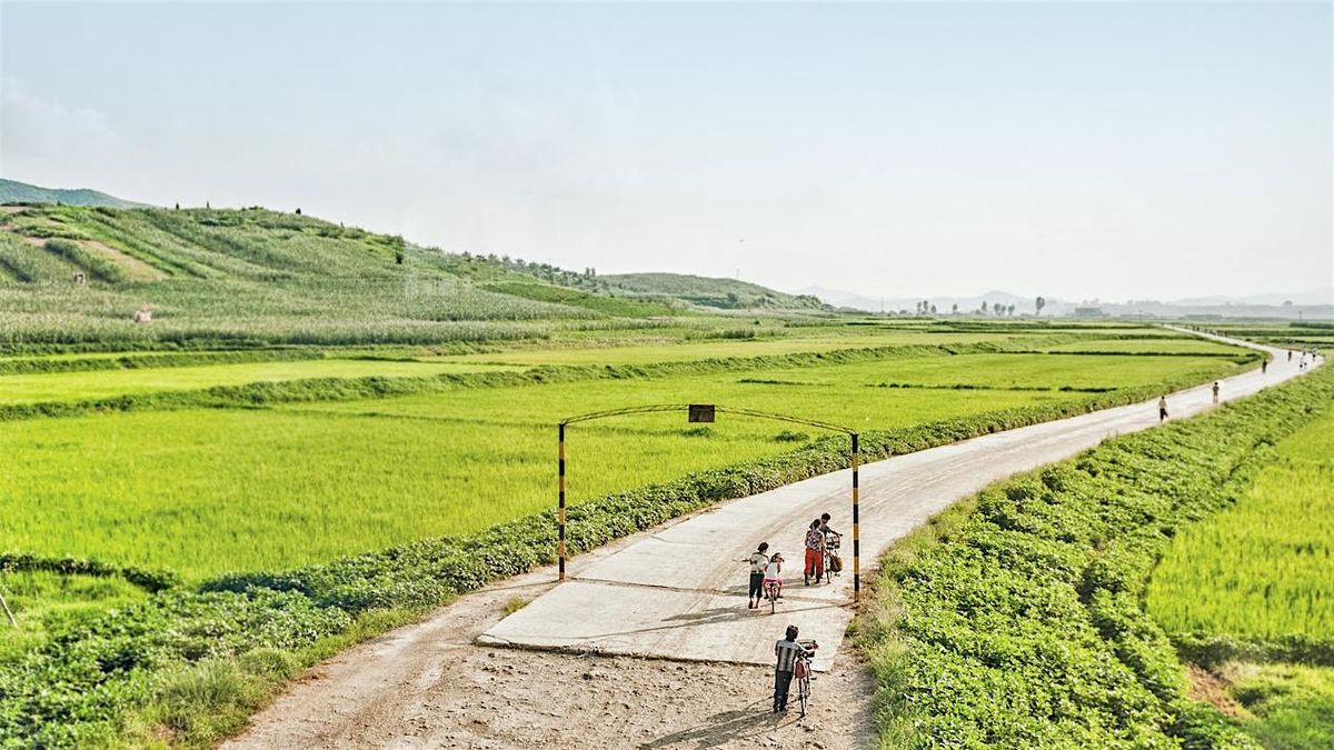 An Evening Inside North Korea: Information, Technology, and Change