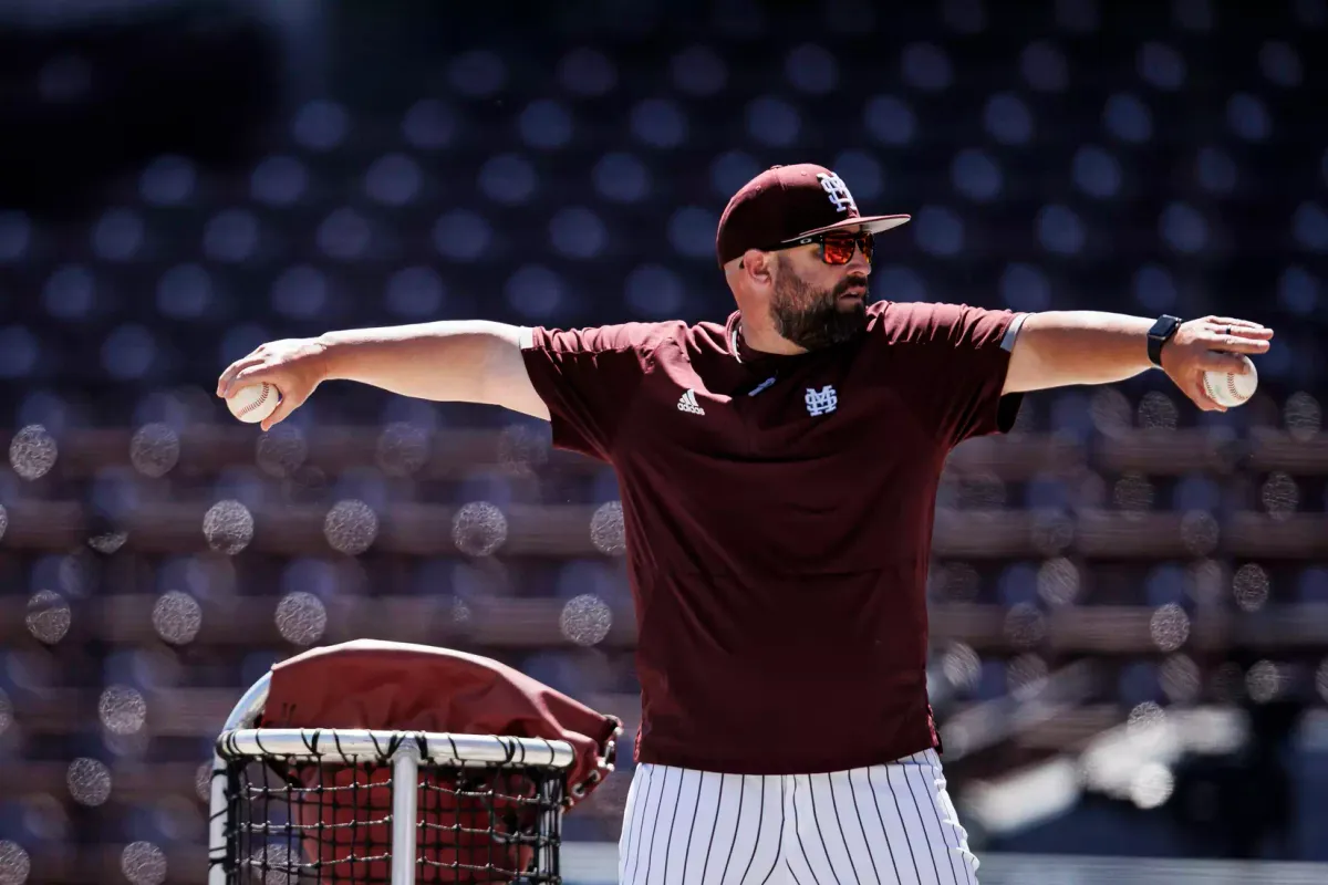 LSU Tigers at Mississippi State Bulldogs Baseball