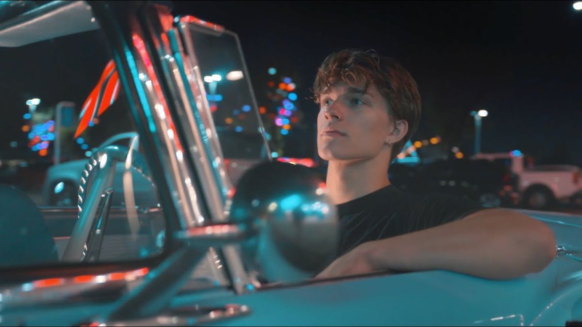 Alex Sampson at Cafe Du Nord at Swedish American Hall