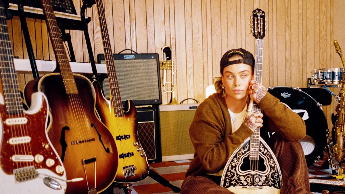 Tash Sultana in Newtown