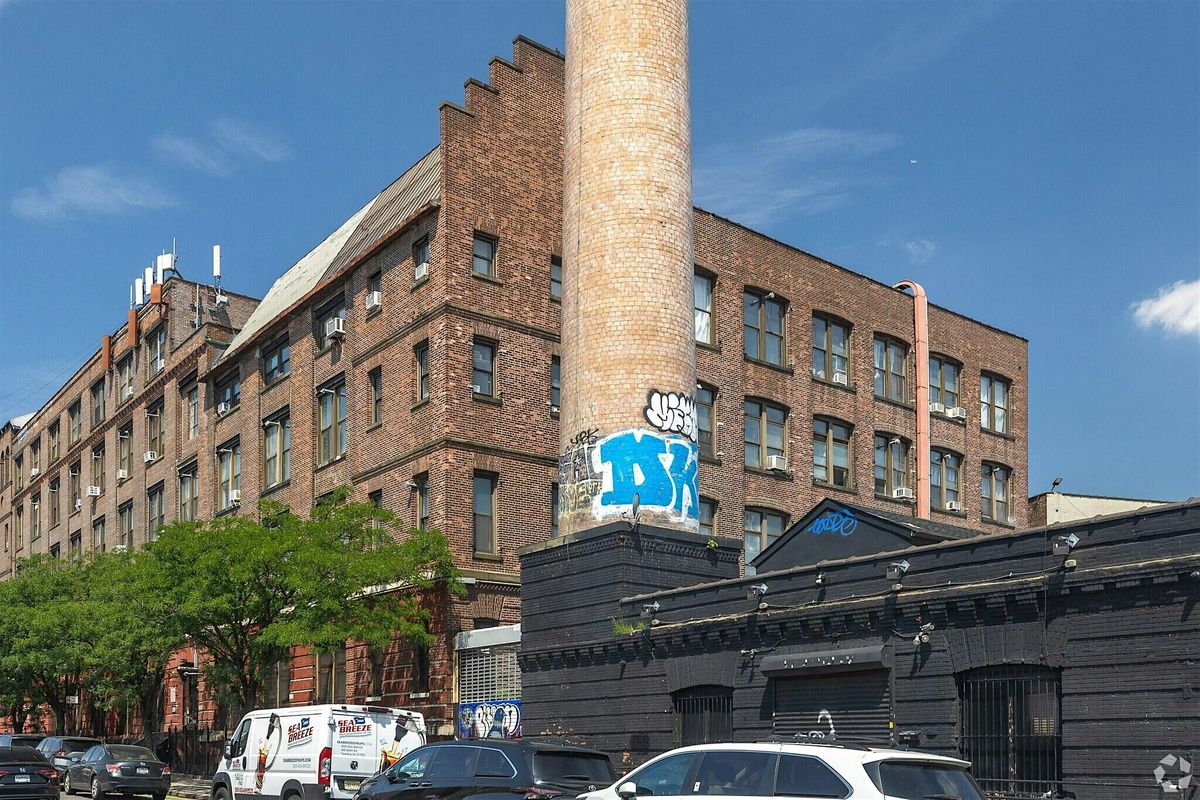 Bourbon Old Fashioned Holiday Market and Tasting Event in Williamsburg.