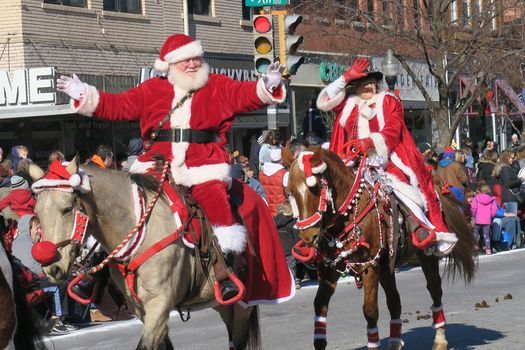 Christmas Parade Route Lawrence Ks 2022 2021 Annual Lawrence Old-Fashioned Christmas Parade | Massachusetts St,  Lawrence, Ks 66044, United States | December 4, 2021