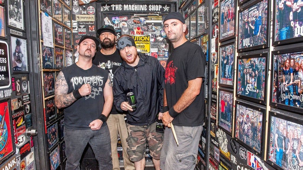 Hatebreed w\/ Snuffed on Sight