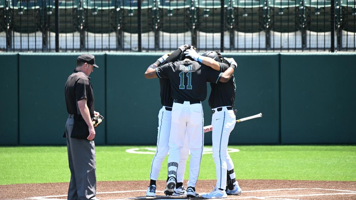 Parking Rider Broncs at Bryant Bulldogs Womens Basketball
