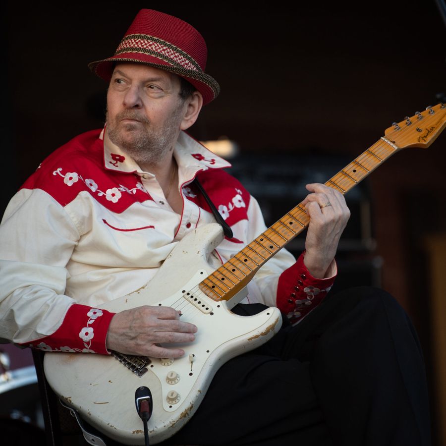 Ronnie Earl at Iron Horse Music Hall