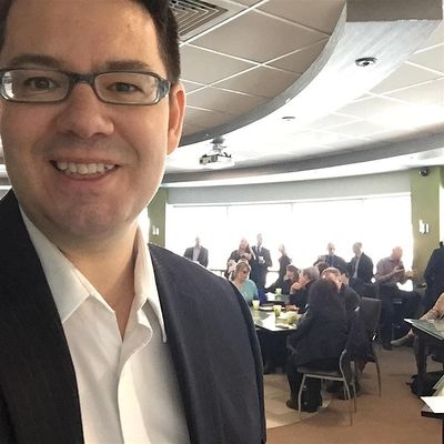 St\u00e9phane PAG\u00c9 avocat conf\u00e9rencier