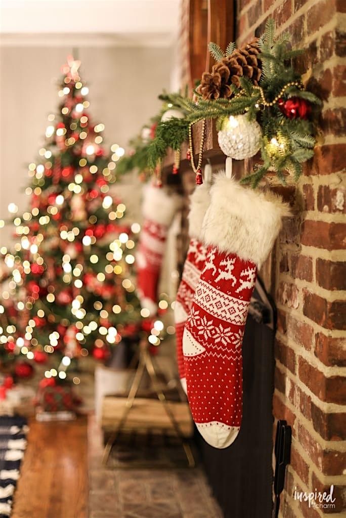 A Christmas Collective-Ladies Night!  Holiday Home Tour & Local Shopping