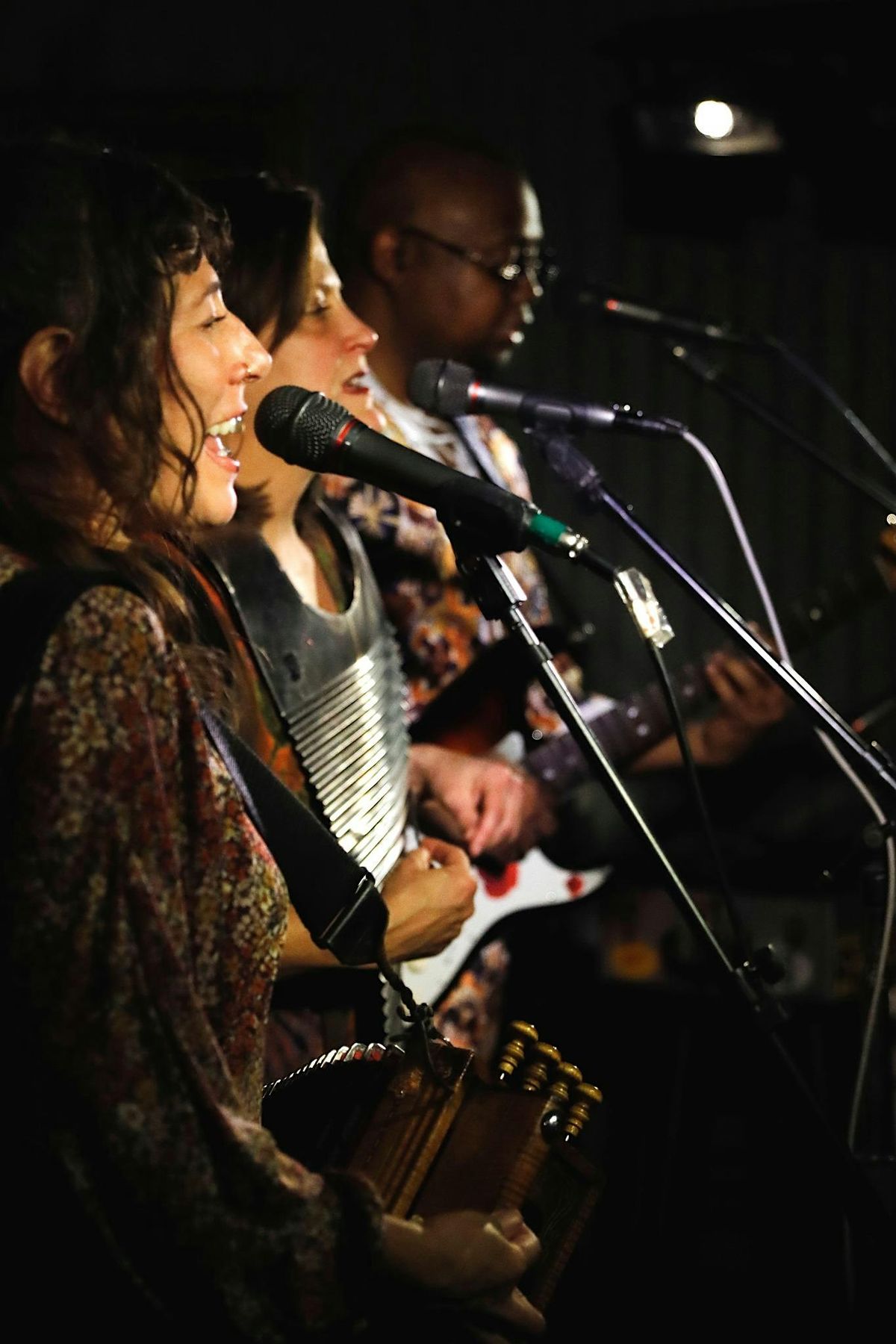 Mo Mojo's pre-Thanksgiving  Bash!!