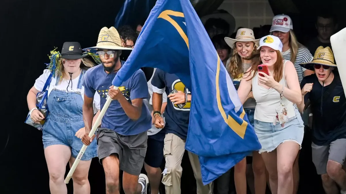 Parking Chattanooga Mocs at East Tennessee State Buccaneers Womens Basketball
