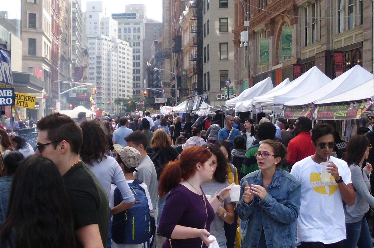 Broadway Village Fair Broadway (Waverly Pl. 14th St.), New York, NY