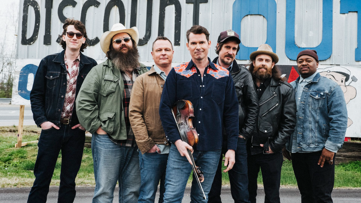 Parking Turnpike Troubadours with Old Crow Medicine Show, and Ken Pomeroy