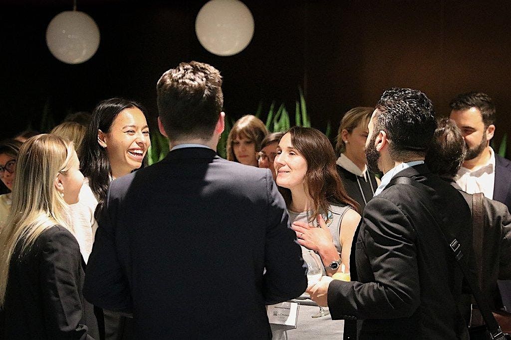 NYC Tech Startups, Investors, Innovators Networking with Elevator Pitch