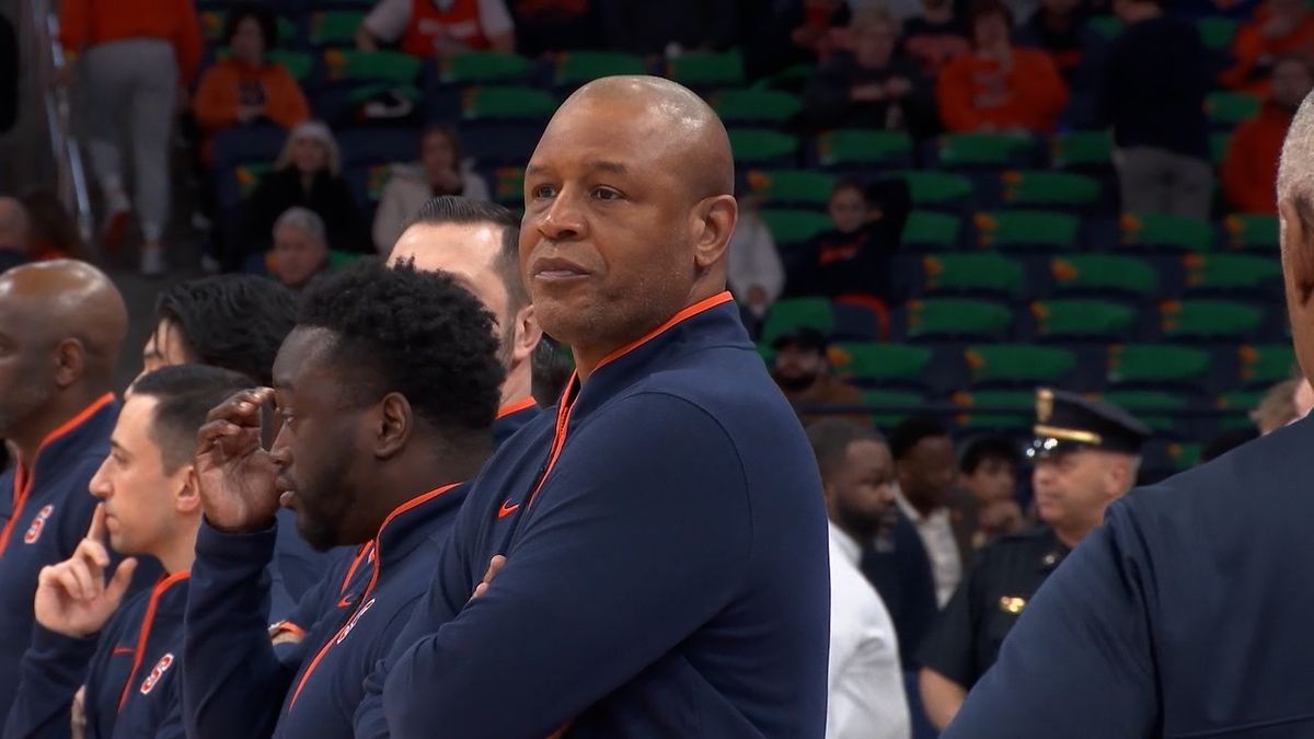 Parking Stonehill Skyhawks at Syracuse Orange Mens Basketball