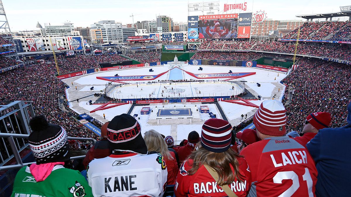 Parking Washington Capitals at Chicago Blackhawks
