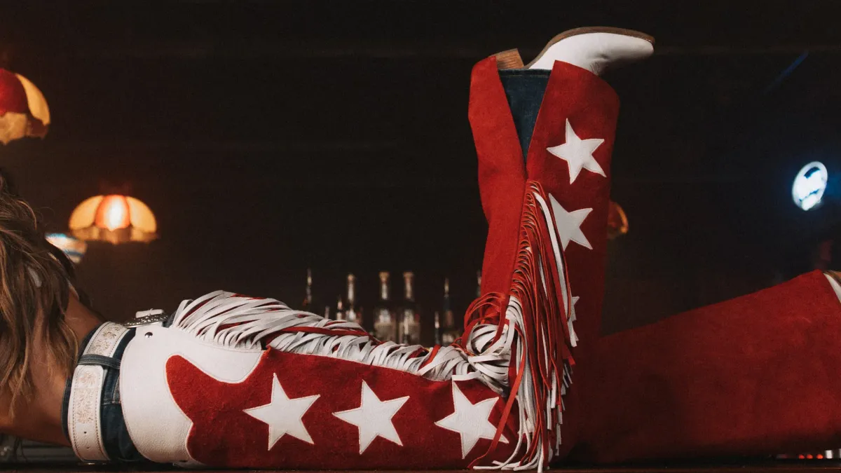 Ella Langley in Gainesville