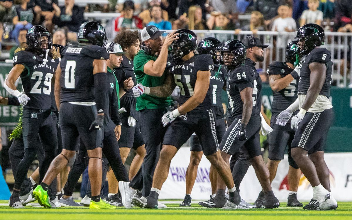 Hawaii Rainbow Warriors vs. Wyoming Cowboys