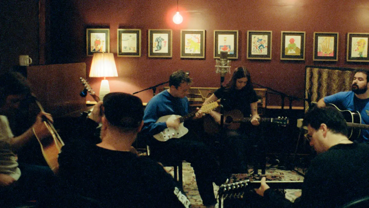 Lizzy McAlpine in Los Angeles