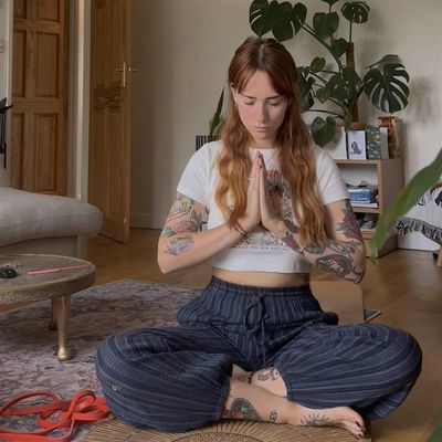 Lou | @louiseonearth