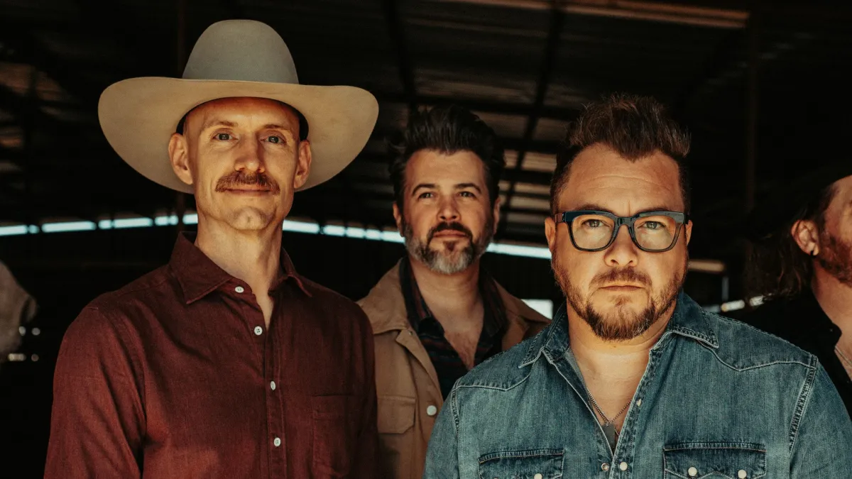 Eli Young Band in Norwalk