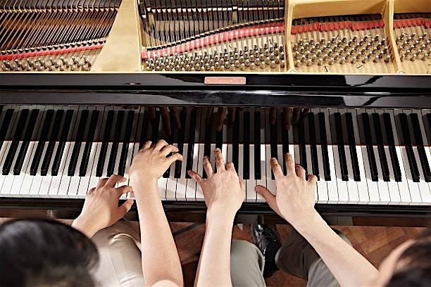 Dos pianos en concierto
