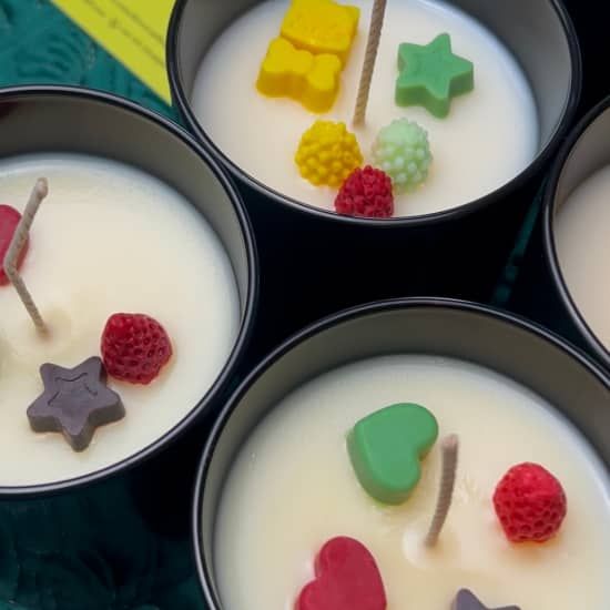 Kerzen- und Seifenherstellung mit D\u00fcften und Farben in M\u00fcnchen