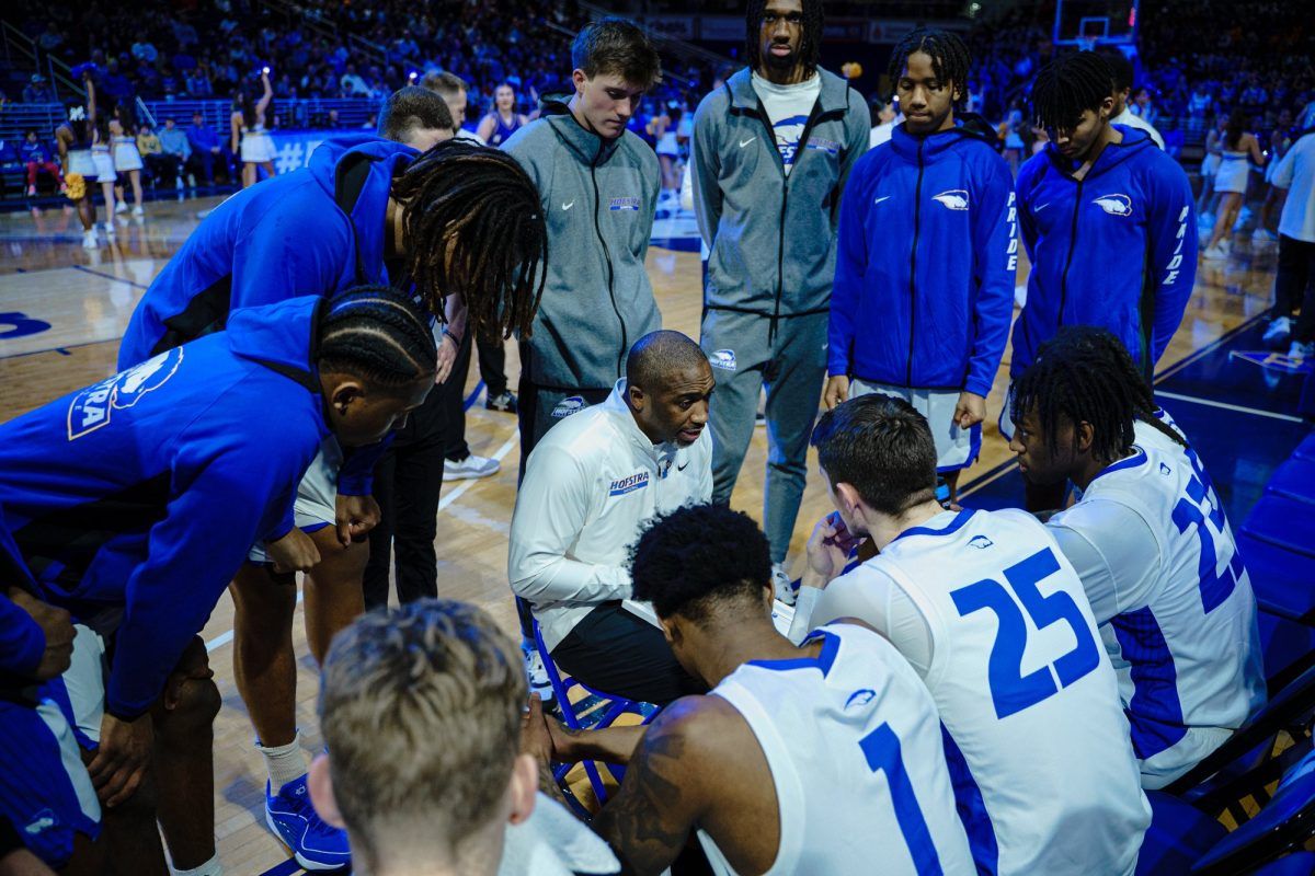 Parking Hampton Pirates at Hofstra Pride Mens Basketball