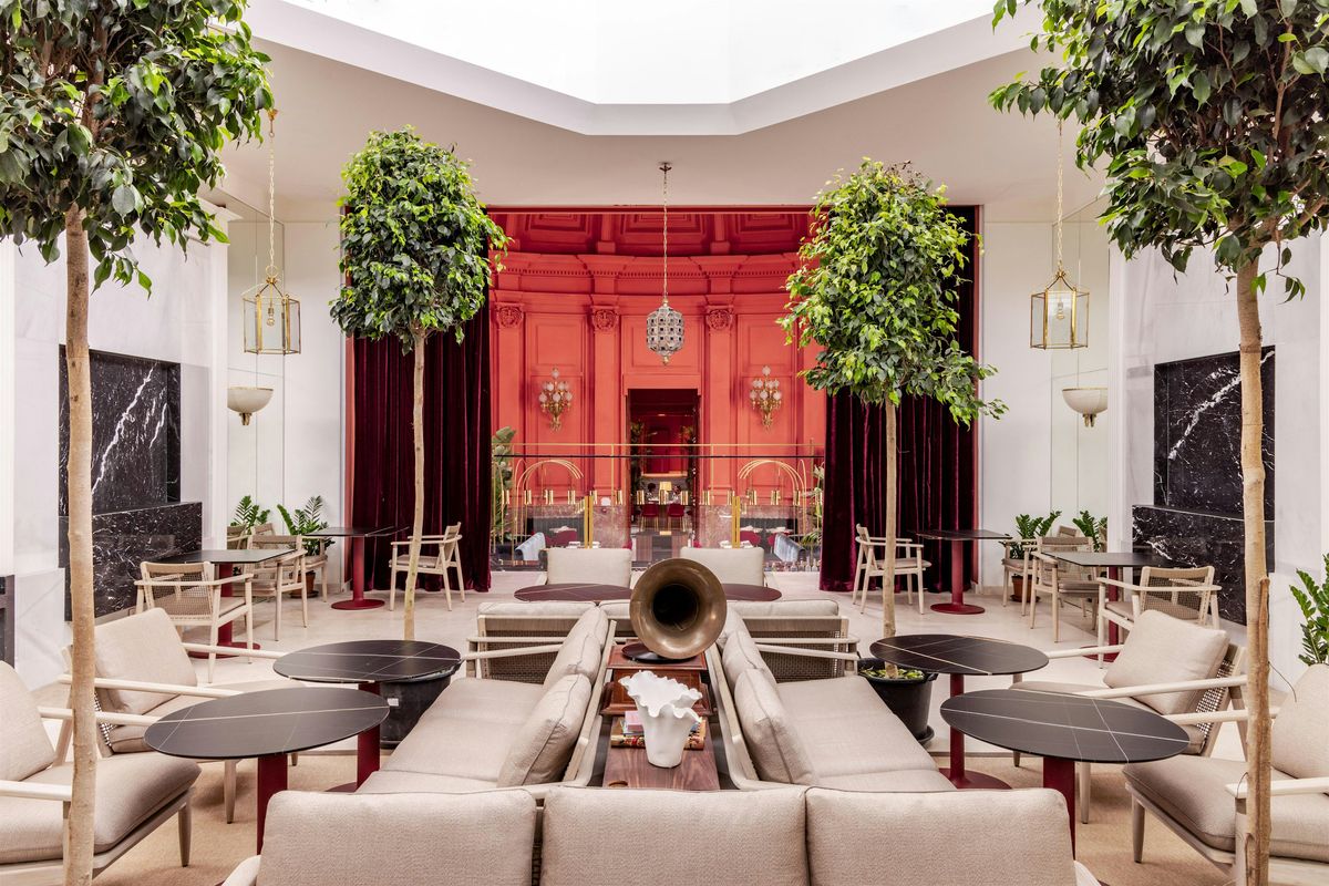 TALLER DE CORONAS NAVIDE\u00d1AS